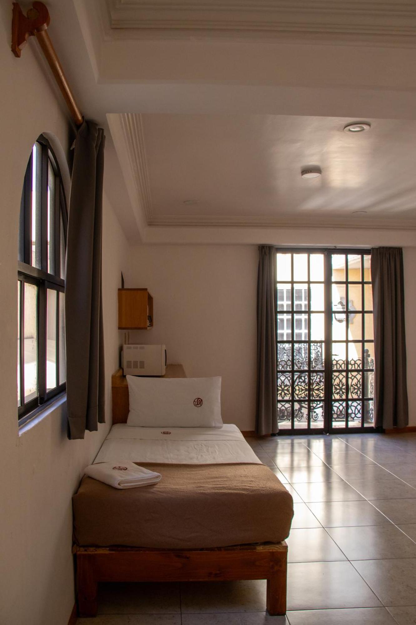 Suites Sevilla Puebla Exterior photo