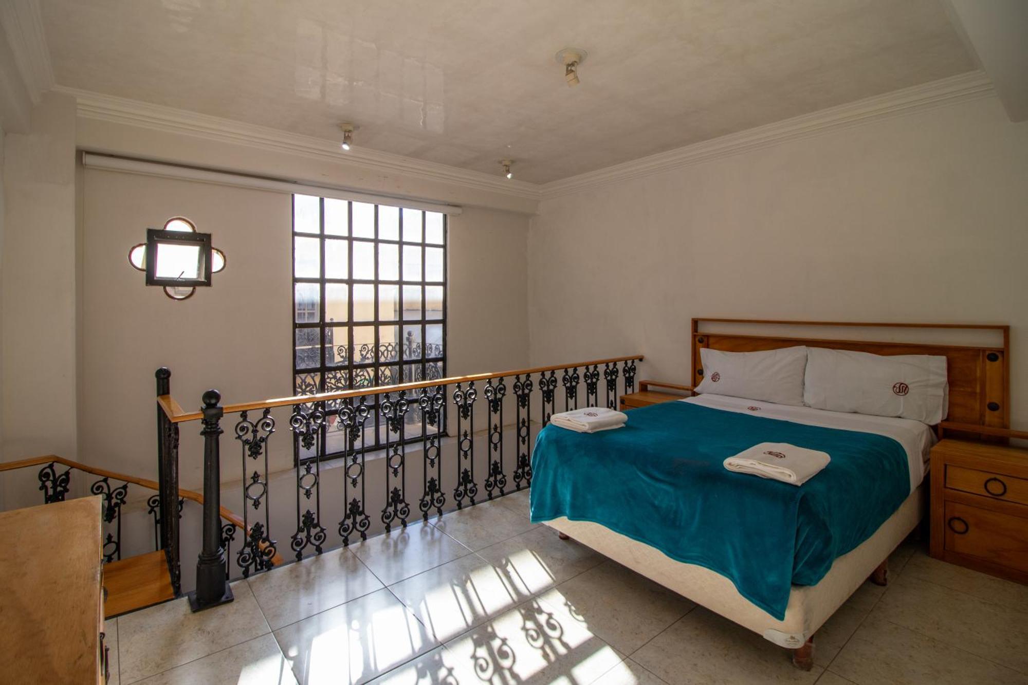 Suites Sevilla Puebla Exterior photo